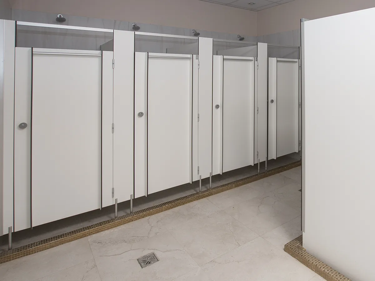 natryski-z-drzwiami-2